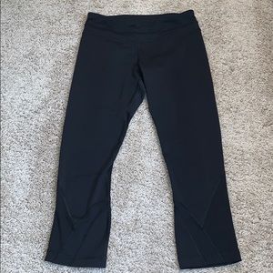 Lululemon Inspire Crop